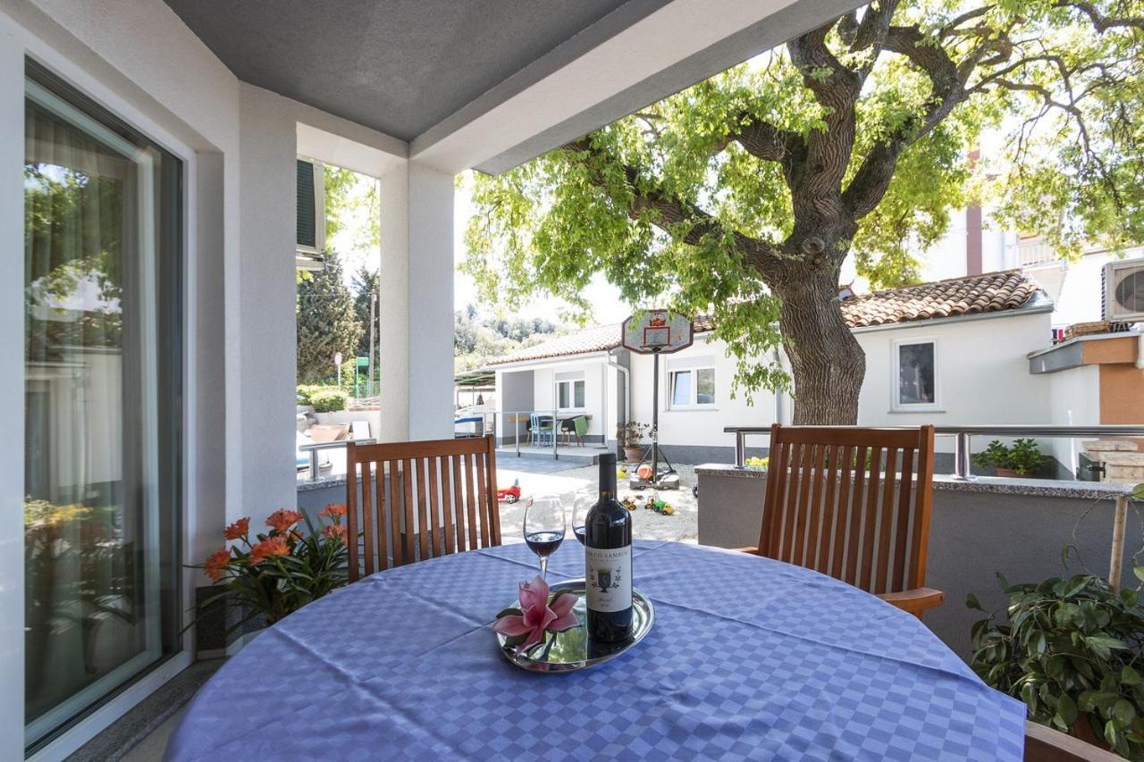 Apartment Carmen Pula Luaran gambar