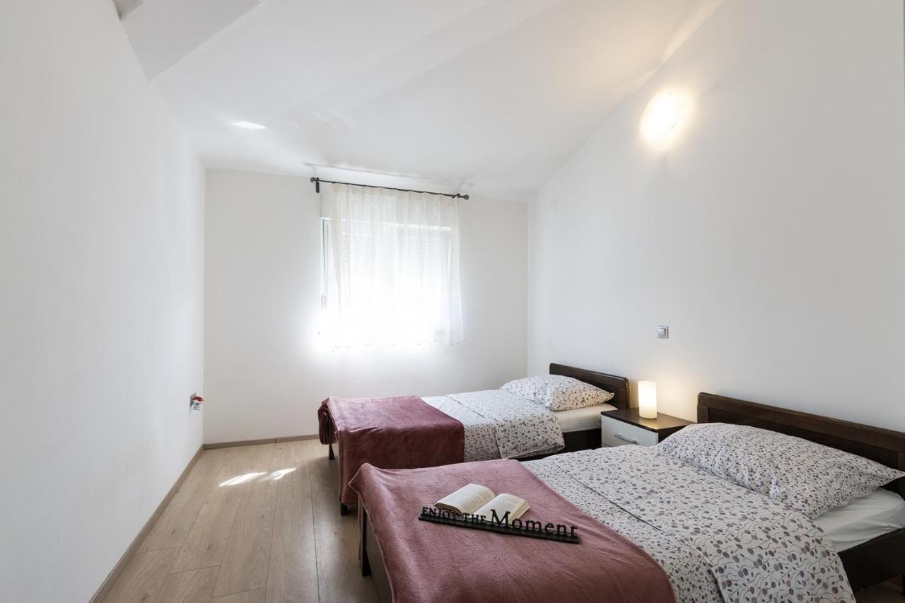 Apartment Carmen Pula Luaran gambar